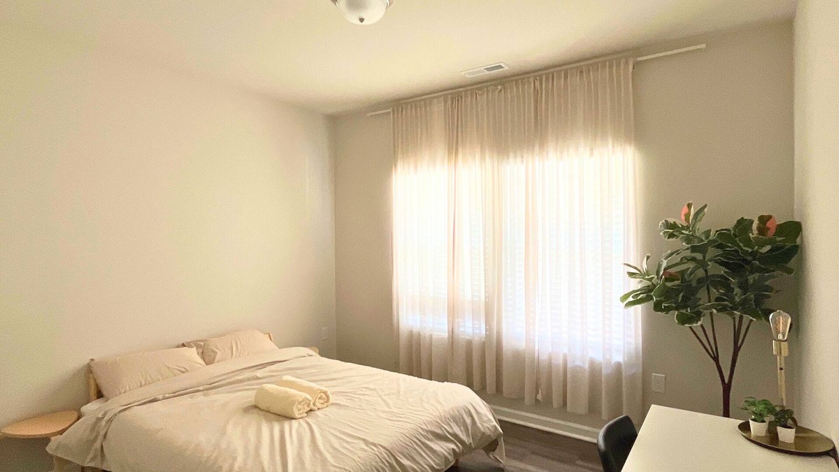 Graham House | Eco- Minimal: Pure Living Space in a house