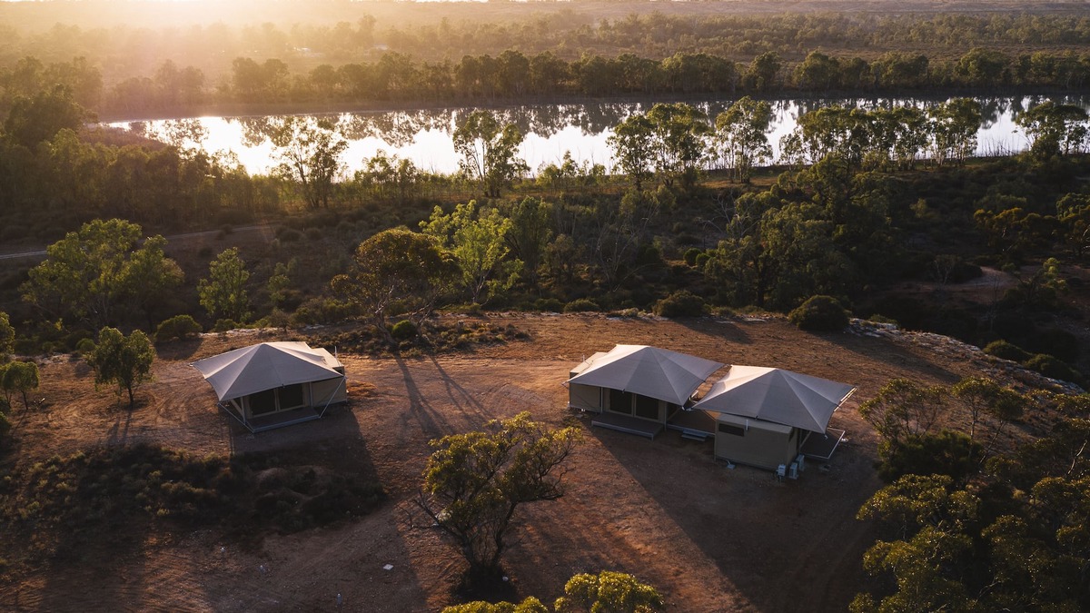 Morgan Cabin | Eco-suites with scenic views & walking trails