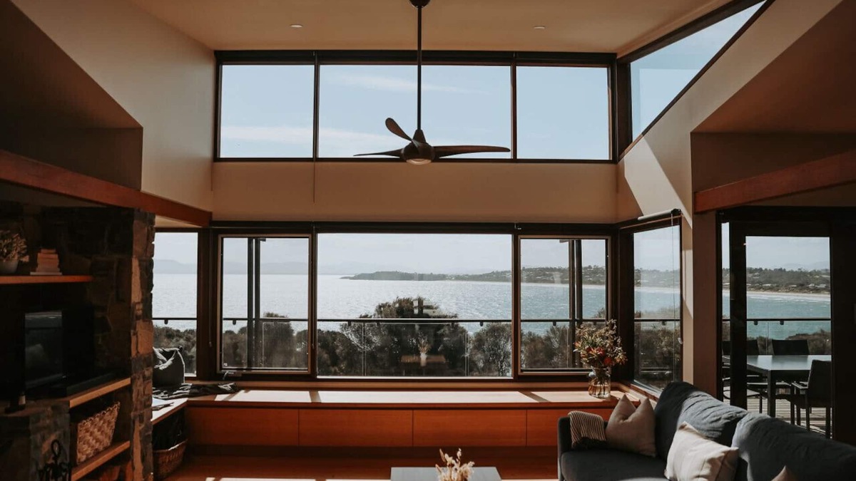Primrose Sands House | Eco Waterfront Seclusion - Carlton Bluff House