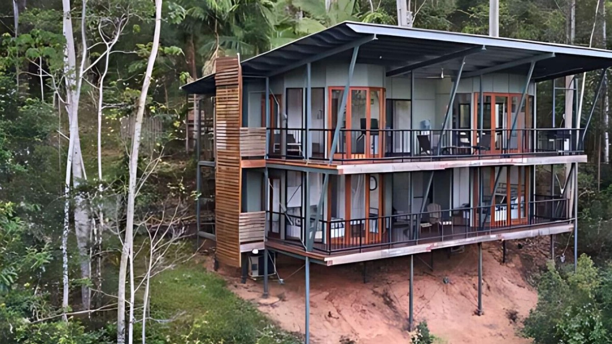 Smiths Creek Ski Chalet | Ecoasis Sanctuary: Scenic Range View Chalet