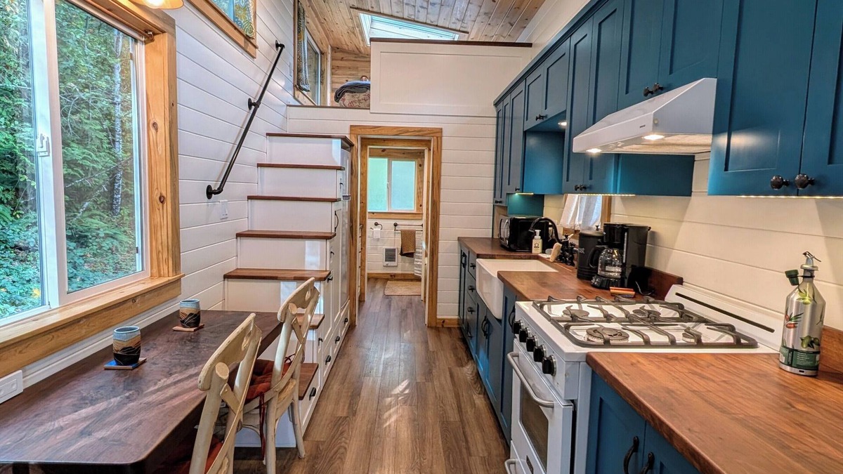 Stevenson House | Ecofriendly Tiny Home with views in Beautiful Columbia River Gorge