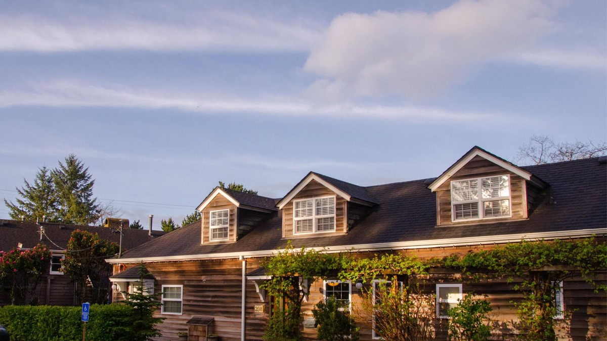 Cannon Beach Cabin | Ecola Creek Lodge