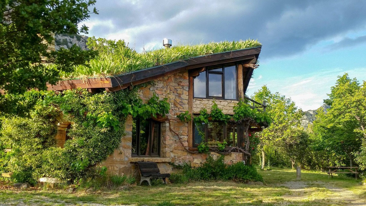 Boixols House | Ecological house in the middle of nature