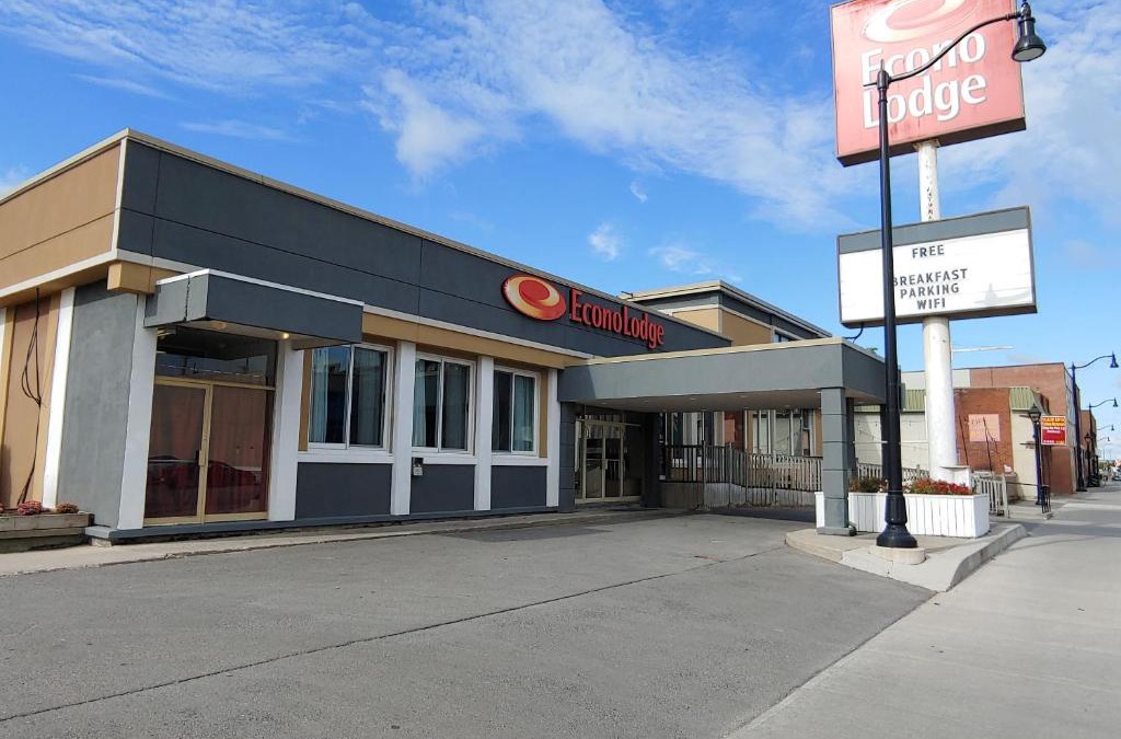 Sunnyside Cabin | Econo Lodge City Centre
