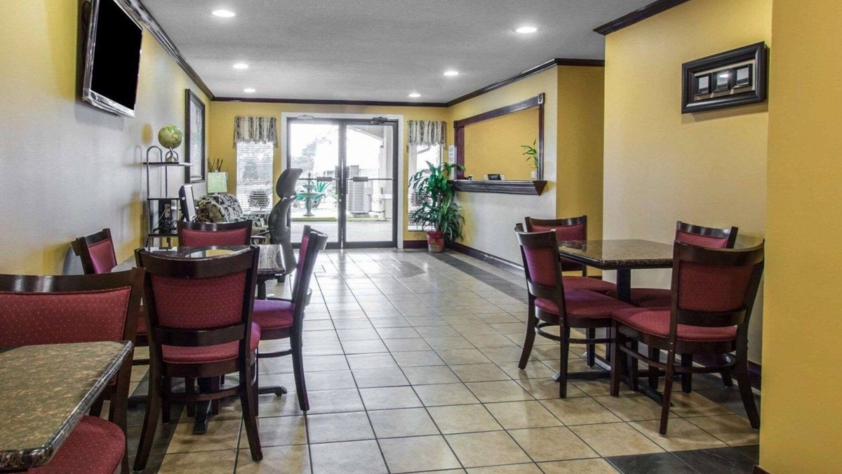 De Funiak Springs Hotel | Econo Lodge Defuniak Springs I-10