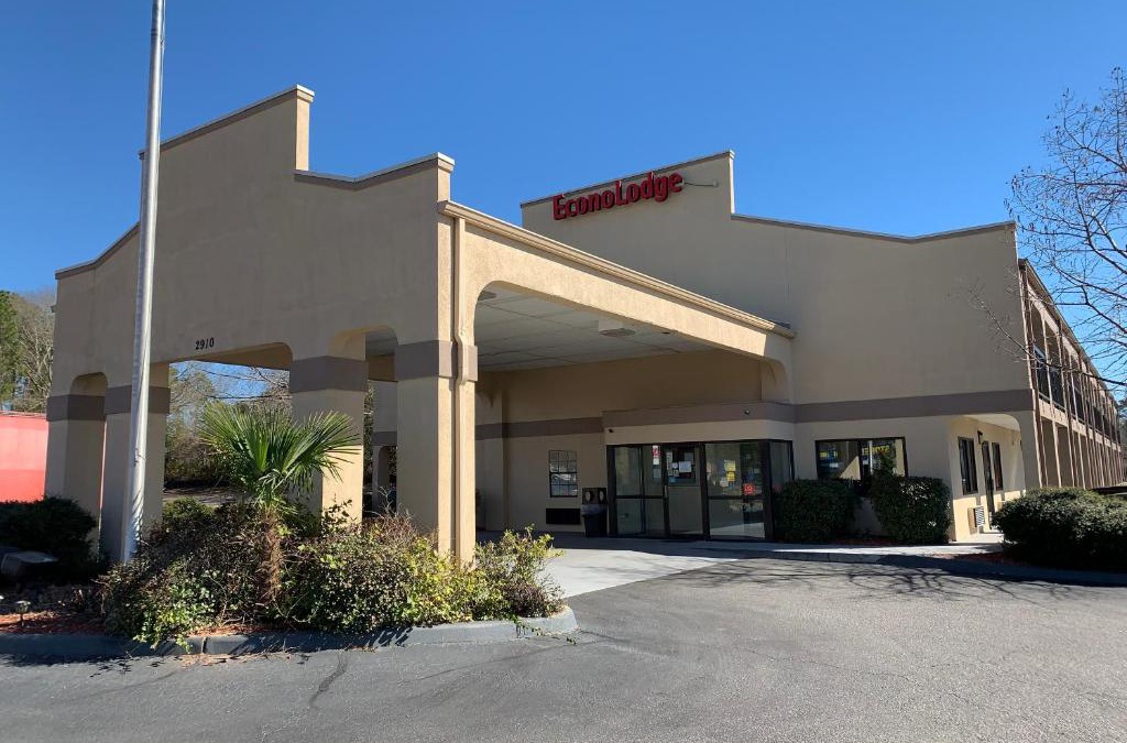 Dothan Cabin | Econo Lodge Dothan West