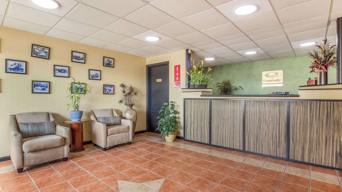 Radcliff Hotel | Econo Lodge Fort Knox