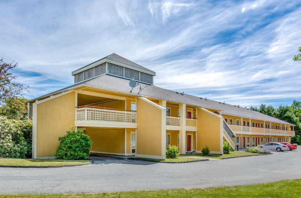 Freeport Cabin | Econo Lodge Freeport - Brunswick Area