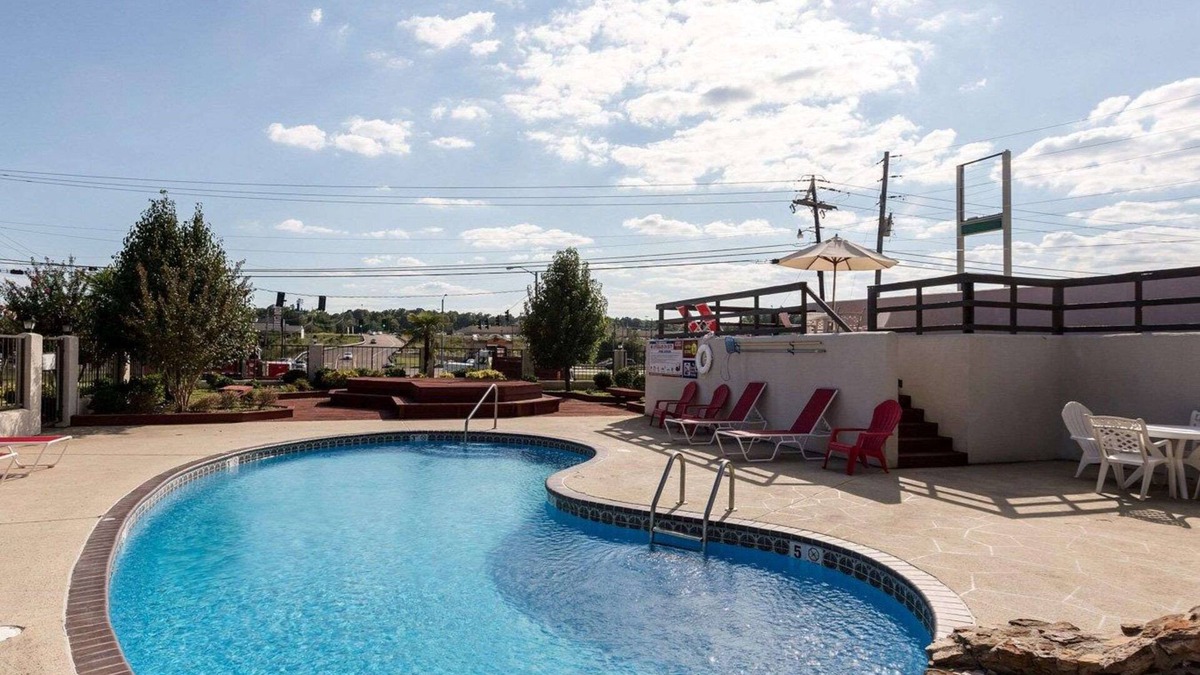 Grenada Hotel | Econo Lodge Grenada