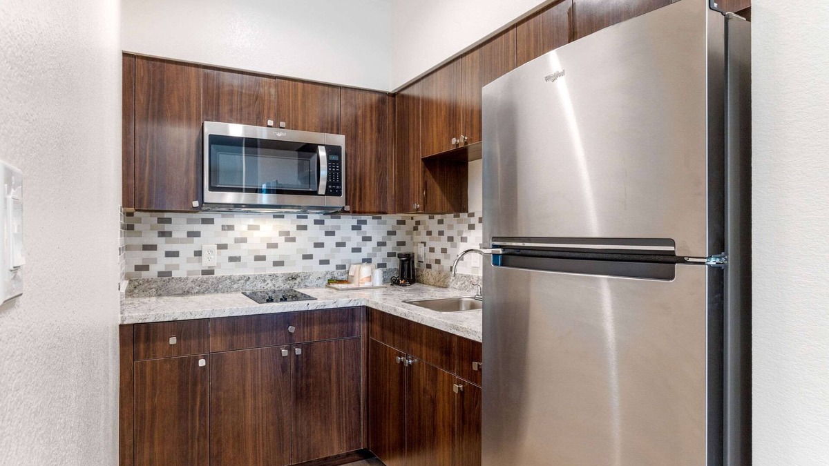 Barker Hotel | Econo Lodge Houston Northwest - Cypress