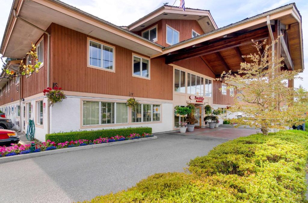 Pemberton Heights Hotel | Econo Lodge Inn & Suites