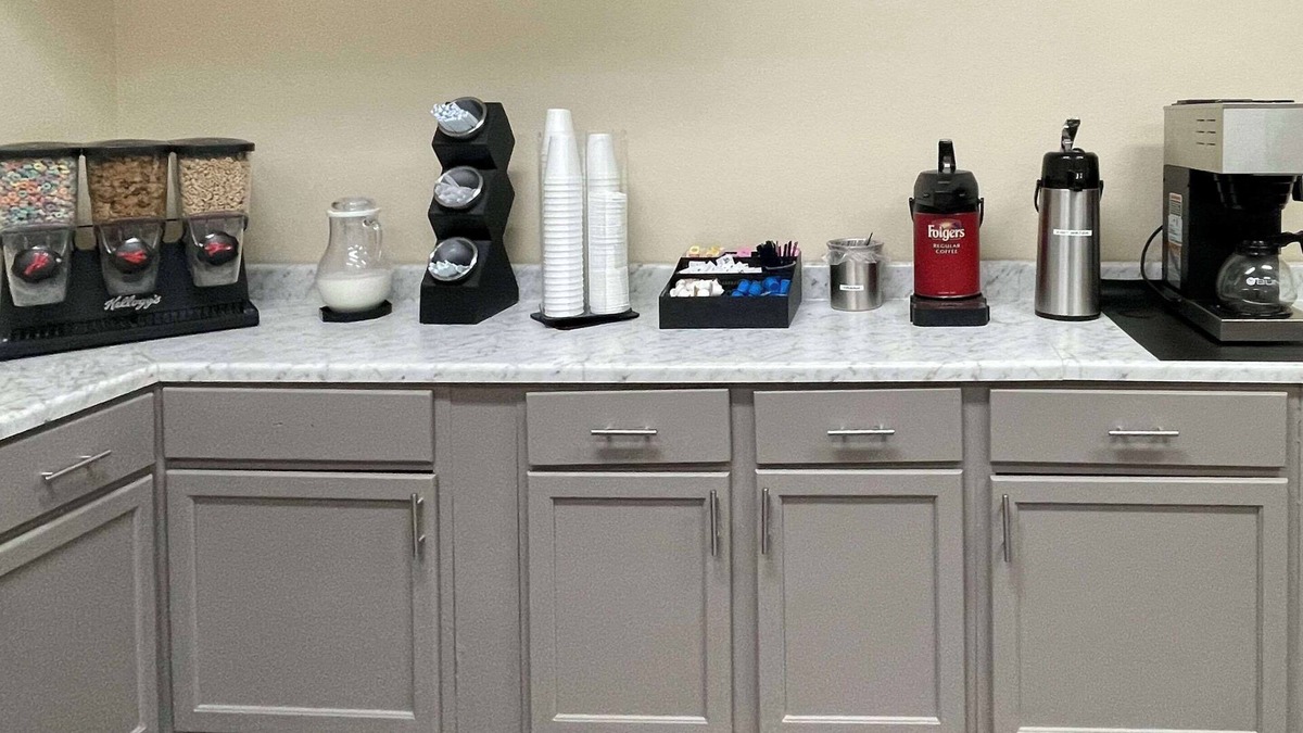 Sweetwater Hotel | Econo Lodge Inn & Suites Sweetwater I-20