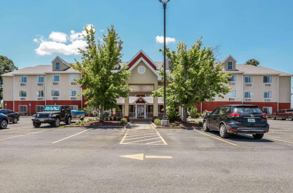 Marianna Hotel | Econo Lodge Inn & Suites
