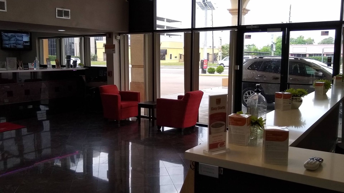 Memorial Hotel | Econo Lodge Inn & Suites West - Energy Corridor