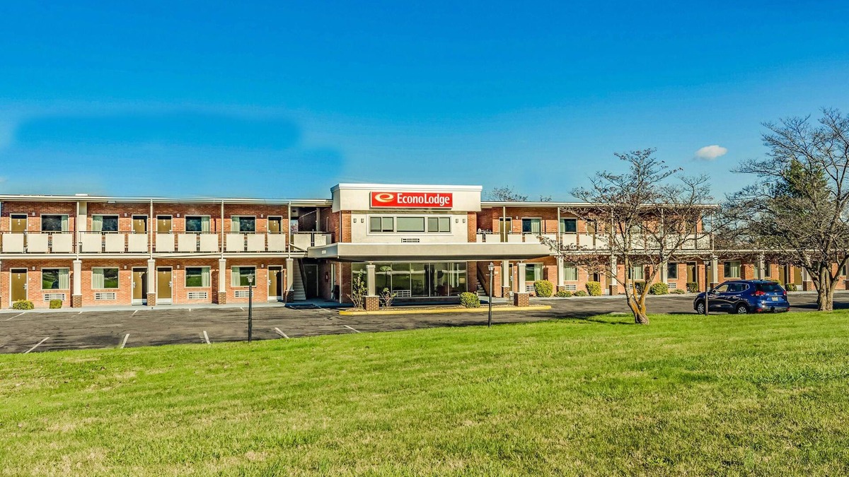 Lexington Hotel | Econo Lodge Lexington Downtown near I-81