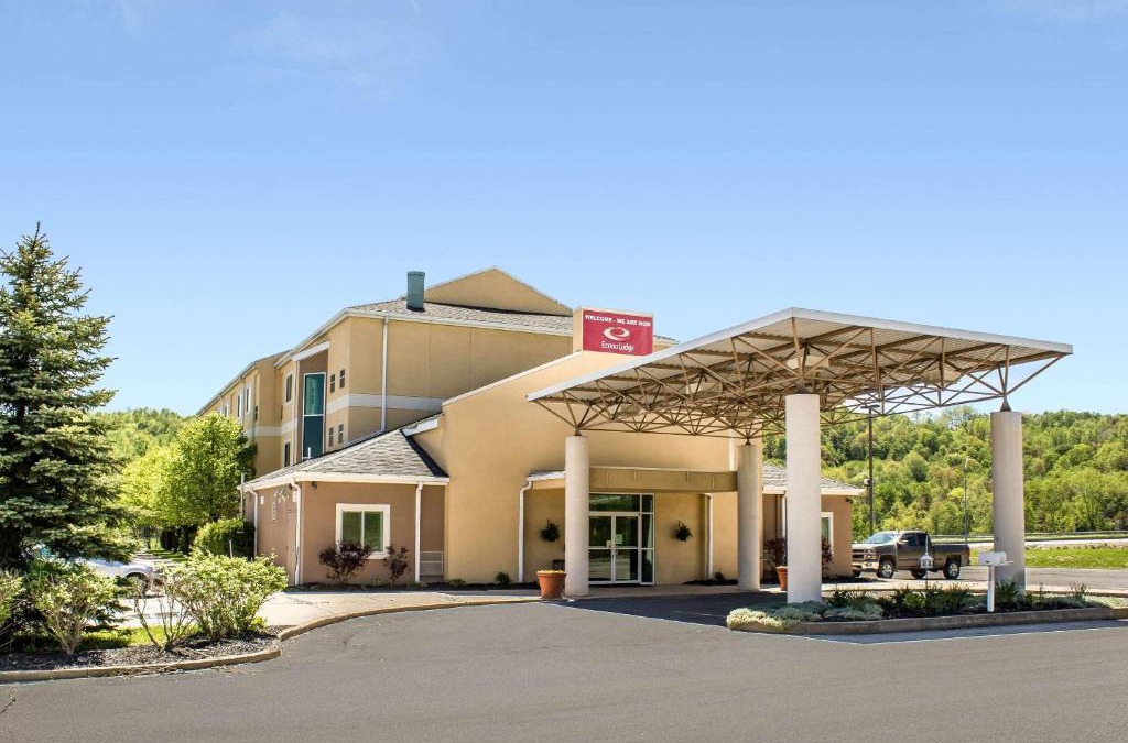 Meadville Cabin | Econo Lodge Meadville