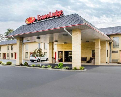 Mifflintown Cabin | Econo Lodge Mifflintown