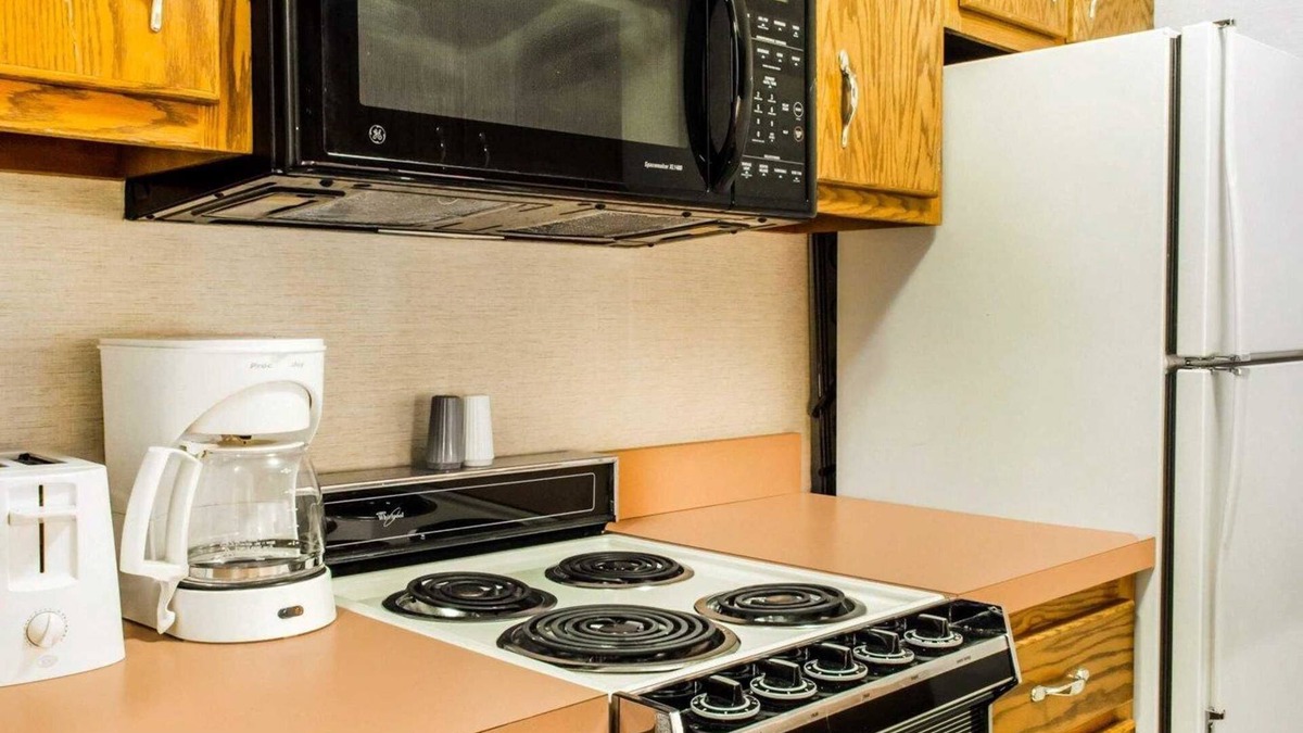 Mifflintown Hotel | Econo Lodge Mifflintown