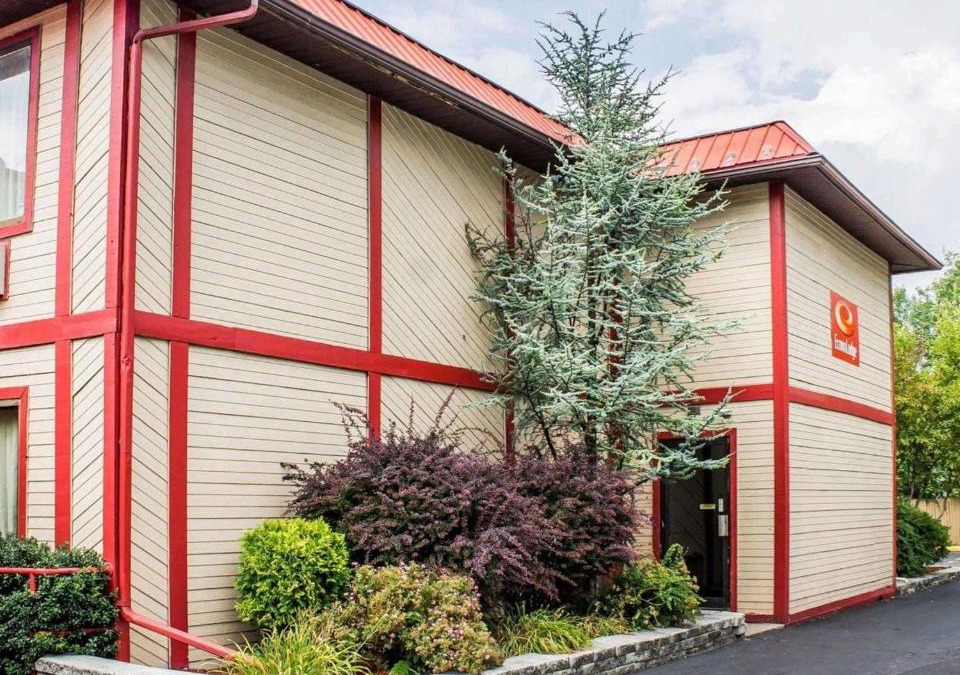 Scranton Cabin | Econo Lodge Scranton near Montage Mountain