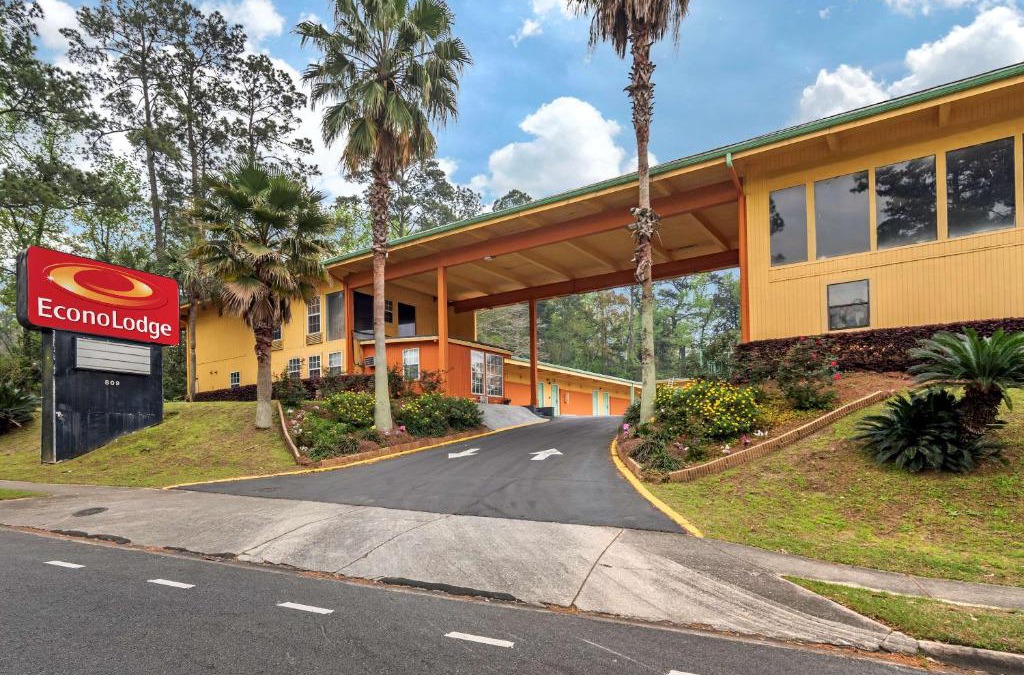 Tallahassee Cabin | Econo Lodge Tallahassee Near Capital -University