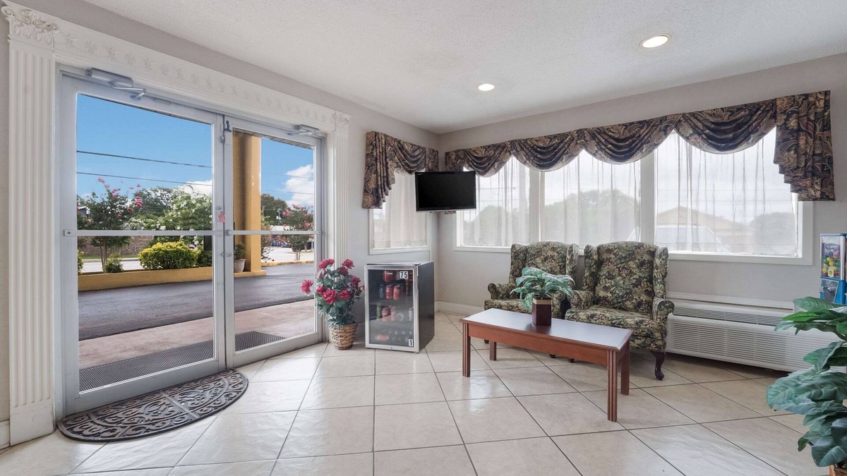 Thomaston Hotel | Econo Lodge Thomaston