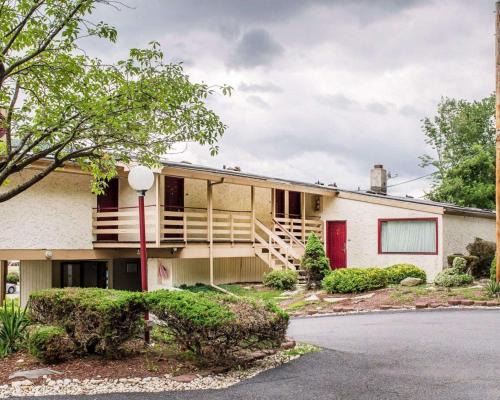 Chinchilla Cabin | Econo Lodge