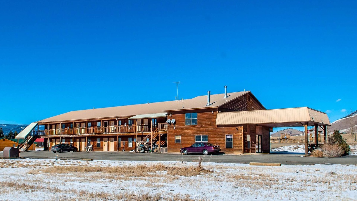 Eagle Nest Hotel | Econo Lodge