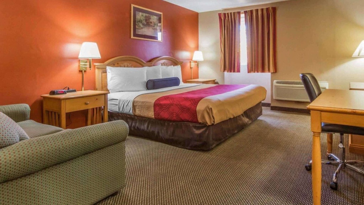 Hermitage Hotel | Econo Lodge