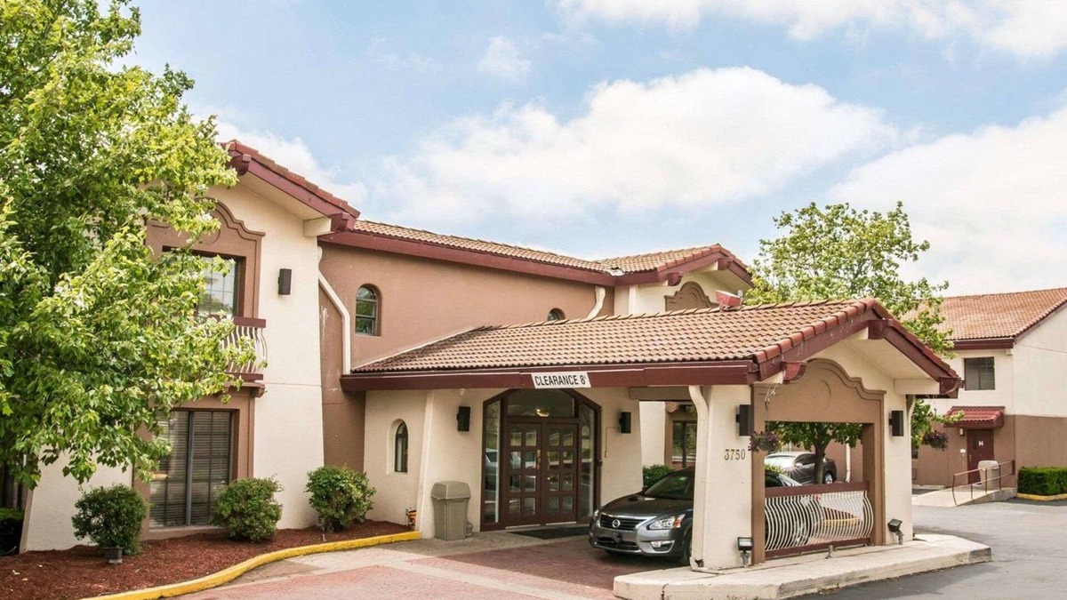 Kalamazoo Hotel | Econo Lodge