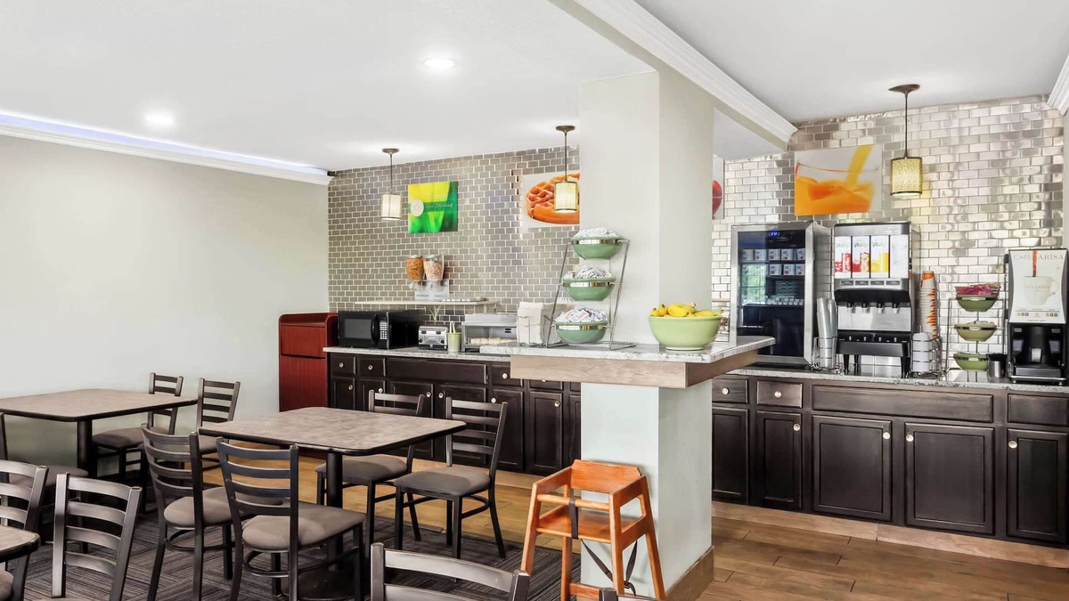 Waynesboro Hotel | Econo Lodge Waynesboro - Skyline Drive
