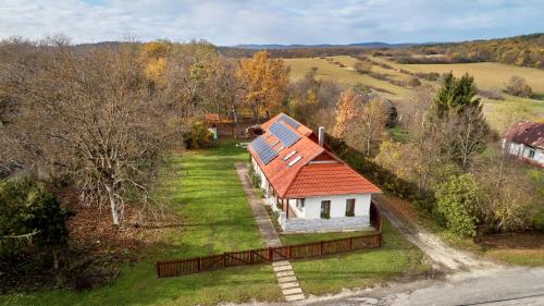 Becskehaza Apartment | Edelin Country House