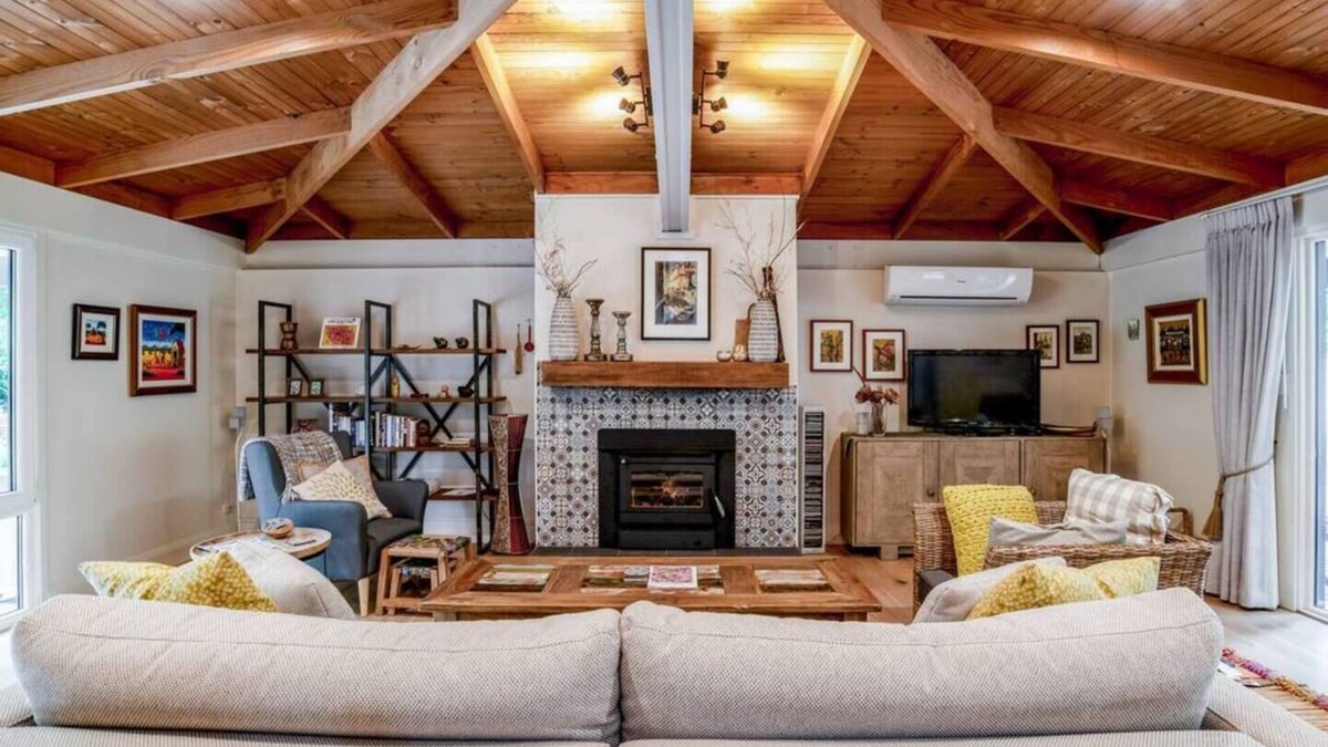 Aldgate House | Eden Gardens in the scenic Adelaide Hills (Aldgate village)