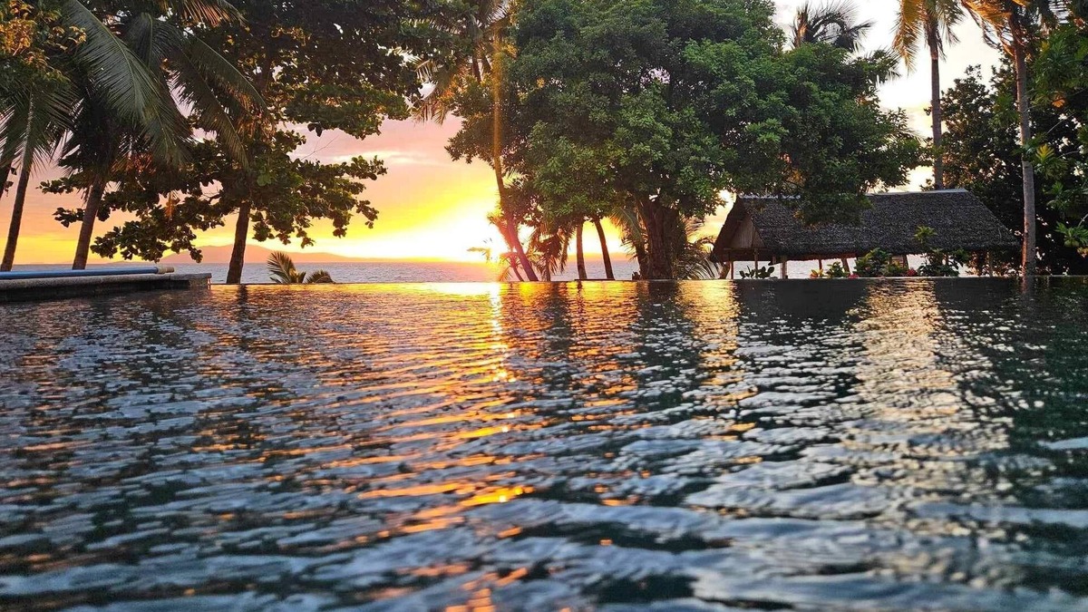 Marozevo Bed & Breakfast | Eden Nosy Faly magnificent guest room in a paradise setting in Madagascar