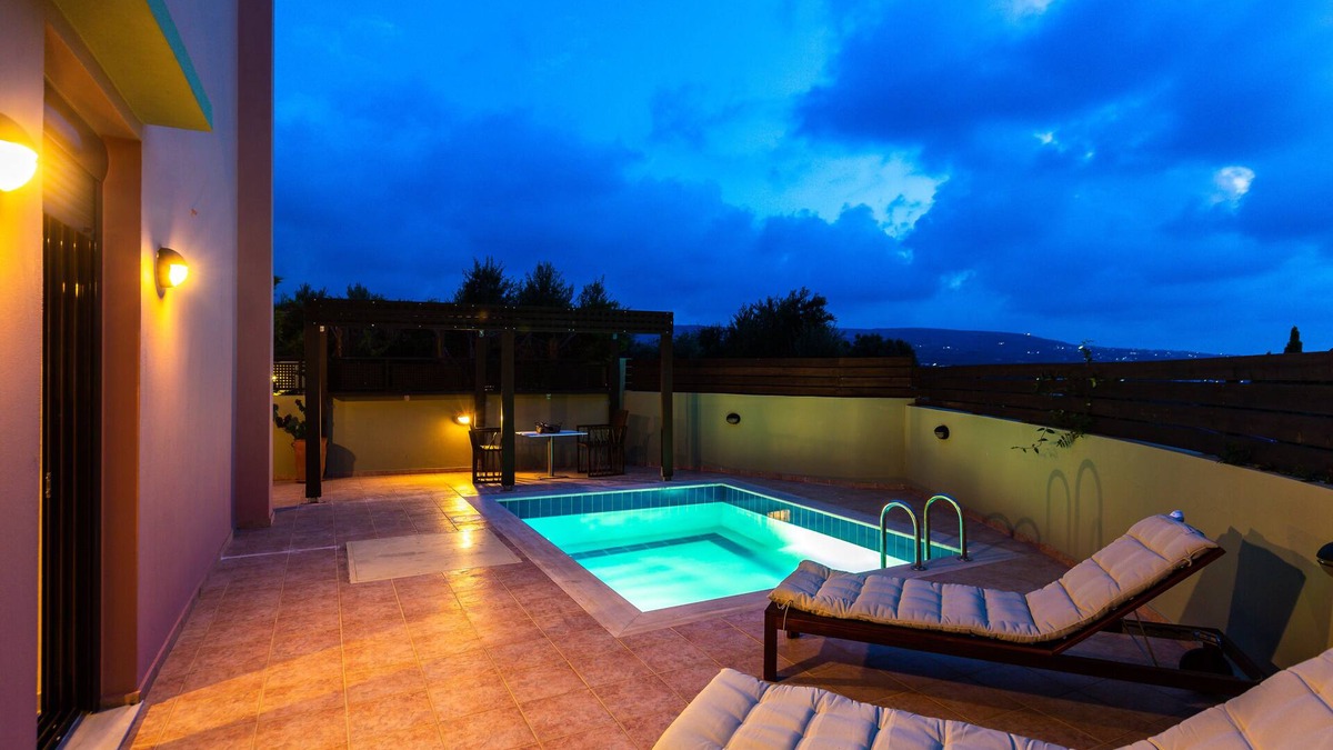 Loutra House | Eden Residences