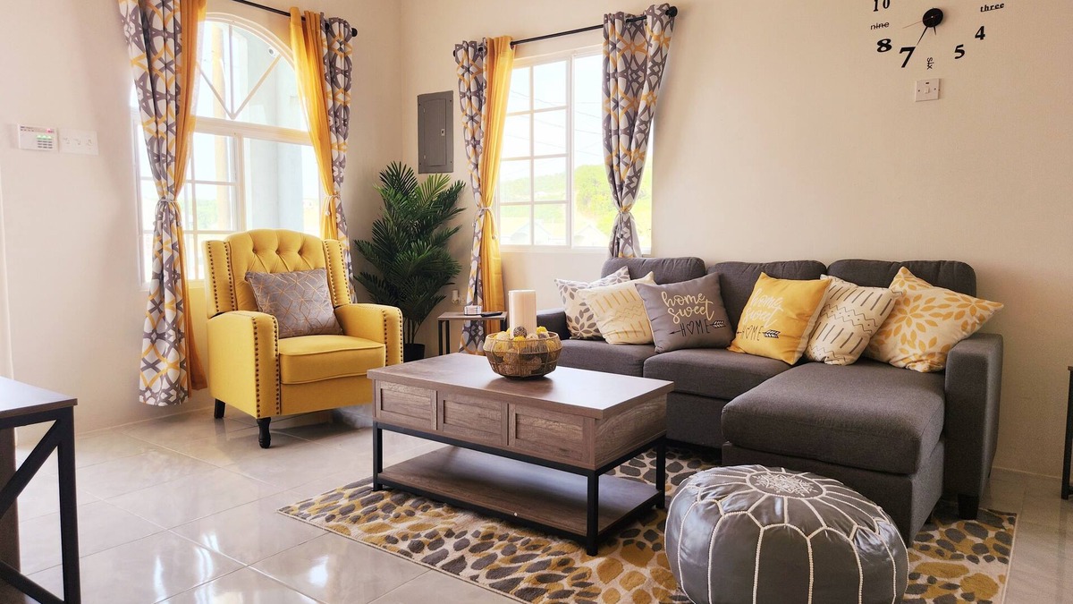 Discovery Bay House | Eden's Lodge - Your Home Away from Home