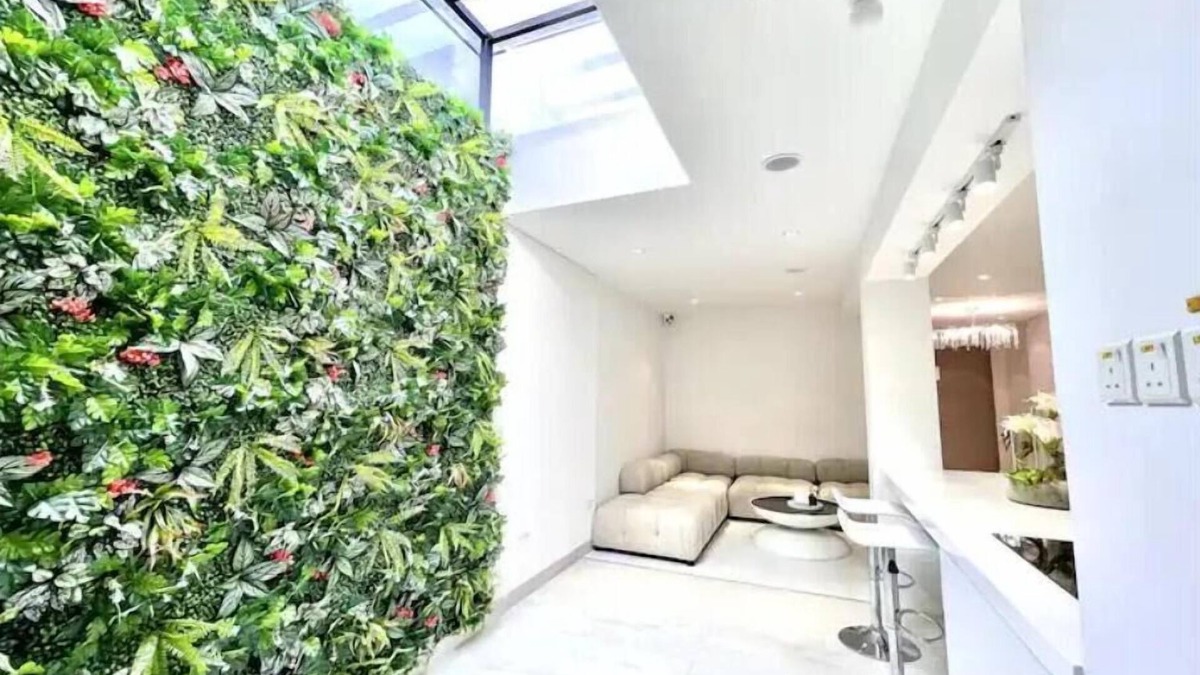 Marine Parade Apartment | Eden Suite 01