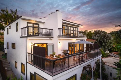 Los Feliz House | Edendale by AvantStay Urban Hilltop Oasis w Amazing Views in 3 of Los Feliz