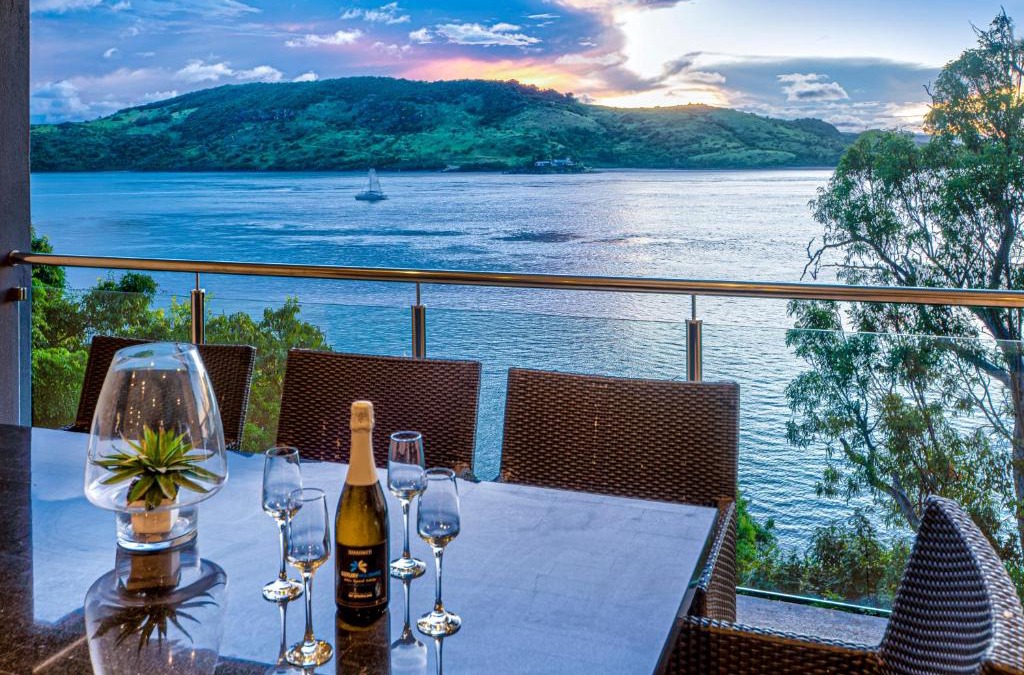 Hamilton Island Apartment | Edge 2 - Oceanfront Luxurious and Spacious 4 Bedroom Split Level Apartment with buggy and valet service
