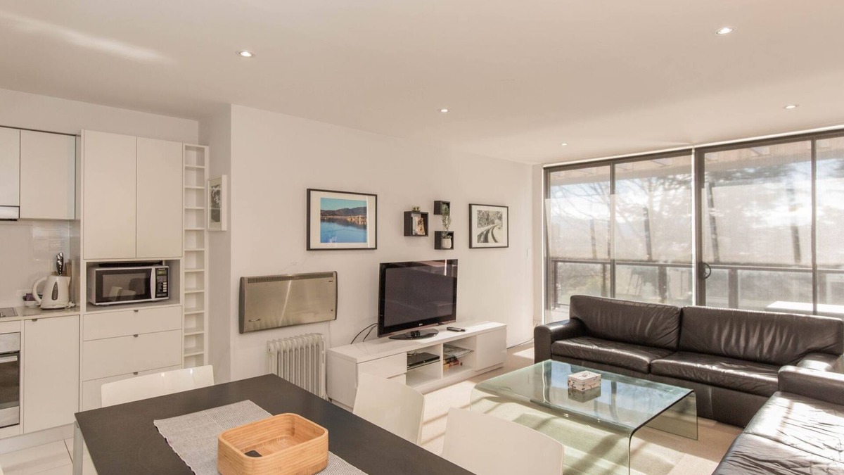 Jindabyne Apartment | Edge - 6/16 Clyde Street