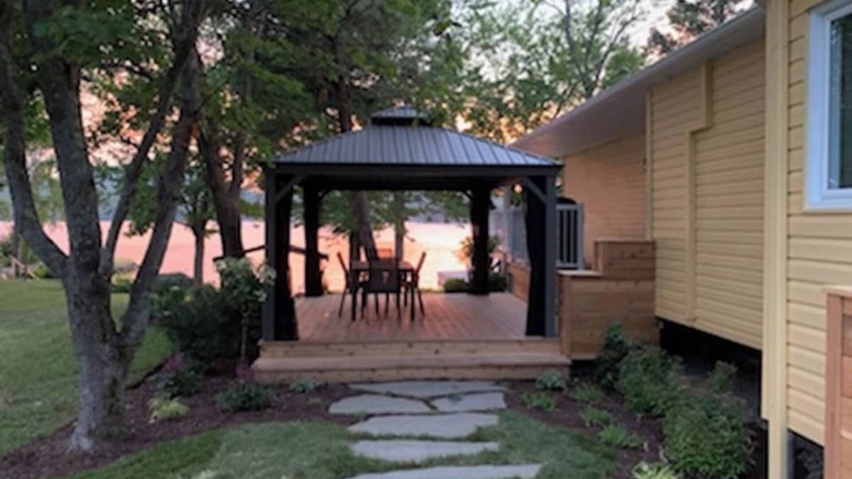 Saint-Denis-de-Brompton Ski Chalet | Edge of the lake Brompton - Monthly rental