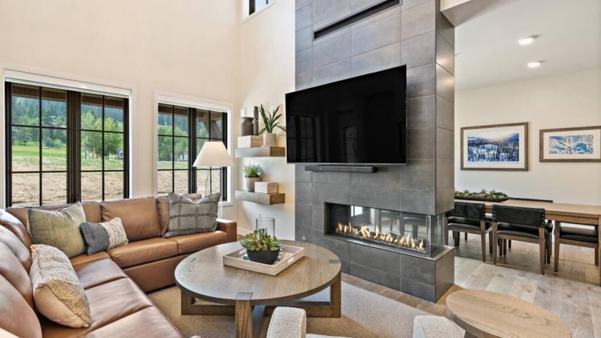 Tamarack Resort Condo | Edge Of Powder|Ski In/Out | Private Hot Tub