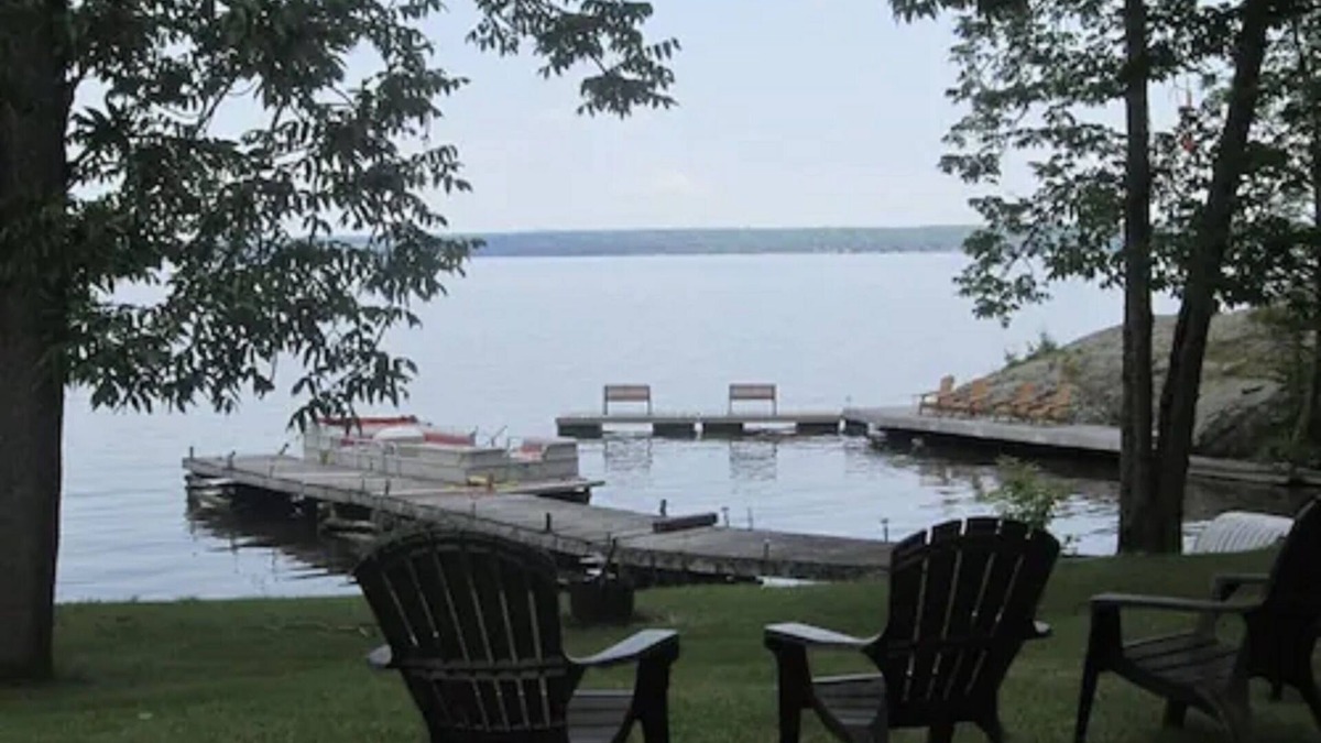 Timiskaming District Hotel | Edgewater Motel & Campground