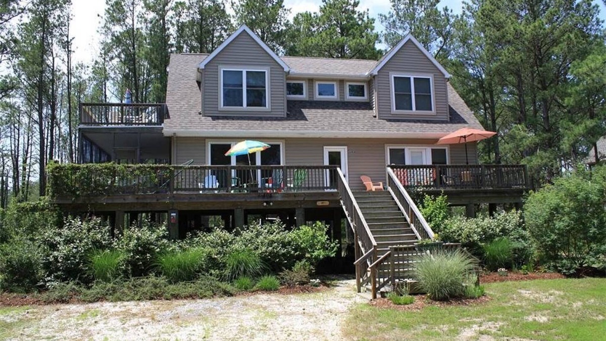 Piney Island House | Edie's Folly - Water View -Screen Porch-NO LINENS AND TOWELS PROVIDED