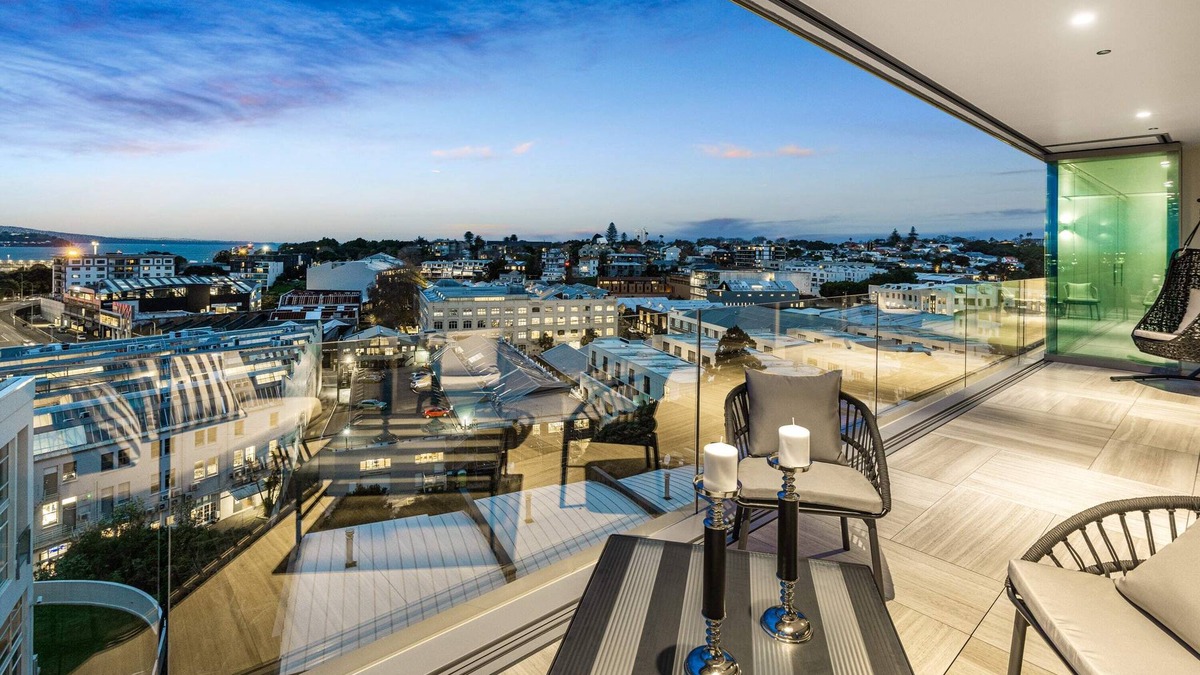 Parnell Apartment | Edition Penthouse | Breathtaking Views | 6 Carpark