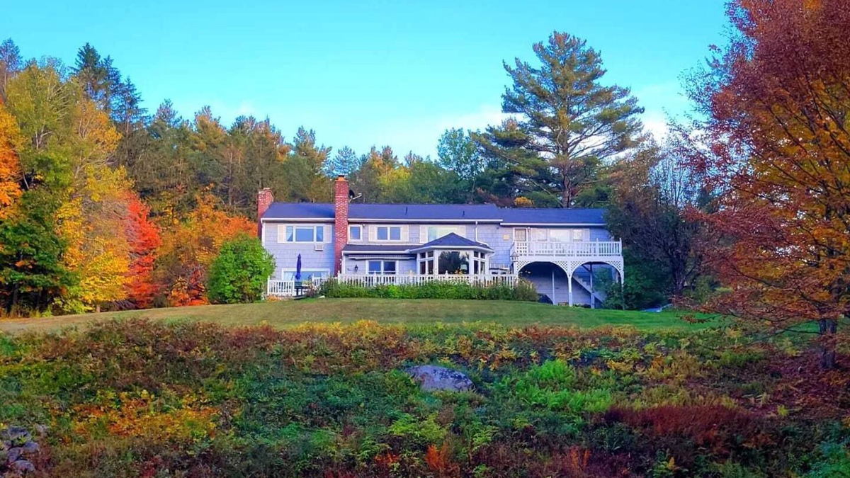 Stowe Area House | Edson Hill- 5 acres, Dogs/Views/Pond/Sledding/Pingpong and Air hockey .
