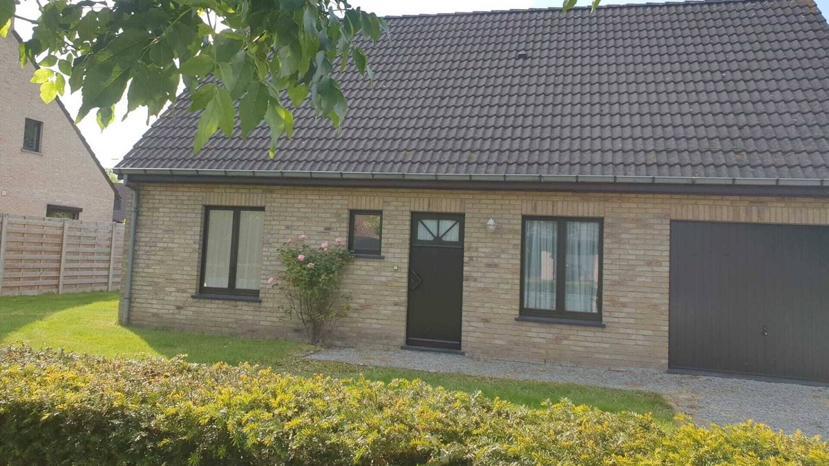 Sleidinge House | Een Privé Kamer in een Gezellige Rustige Omgeving