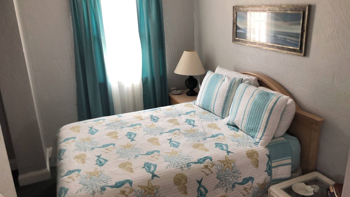 Cocoa Beach Apartment | efficiency room, wth fridge, microwave,coffeemaker toaster oven