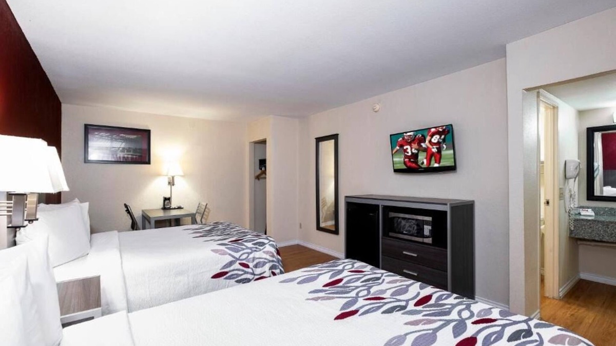 Houston Hotel | Efficient Comfort Close to Houston's Attractions, Perfect for Budget Travelers