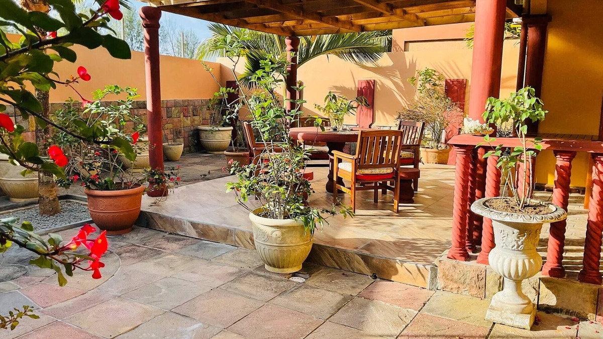 Zig Zag Ward Villa | Effie Mountain View Halona Villa