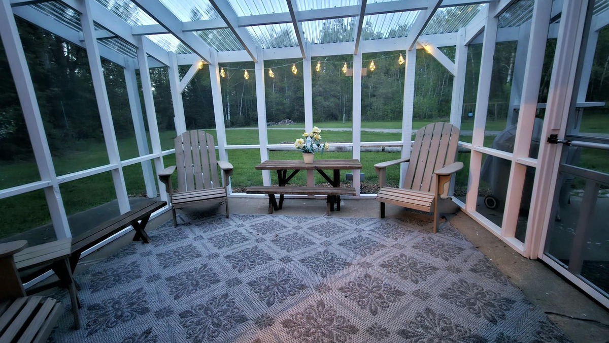 Itasca County House | Effie Oasis: Enjoy a peaceful 2-bedroom home on 40 acres.